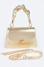 Load image into Gallery viewer, Metallic Scrunch Handle Clutch
