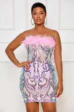 Load image into Gallery viewer, Show Girl - Feathers &amp; Sequins Dress
