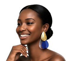 Load image into Gallery viewer, Clearly A Statement - Earrings
