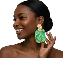 Load image into Gallery viewer, Marvelous Marble - Statement Earrings
