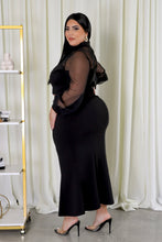 Load image into Gallery viewer, Get Into The Glamour - Skirt Set Plus
