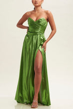 Load image into Gallery viewer, Gorgeous in Green - Formal Dress (Plus)
