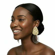 Load image into Gallery viewer, Clearly A Statement - Earrings

