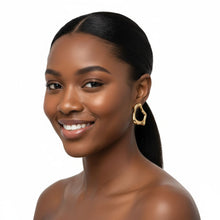 Load image into Gallery viewer, Classy Chic - Earrings
