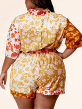 Load image into Gallery viewer, Floral Babe - Plus Size Shorts Set
