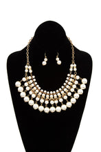 Load image into Gallery viewer, Hanging Pearl Necklace Set
