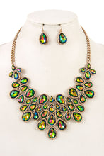 Load image into Gallery viewer, Flashy Necklace Set
