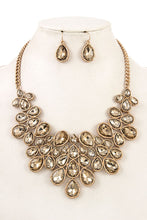 Load image into Gallery viewer, Flashy Necklace Set
